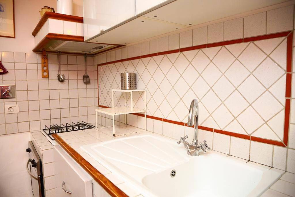 Santa Maria Novella Station Florentine Apartment Florencia Exterior foto