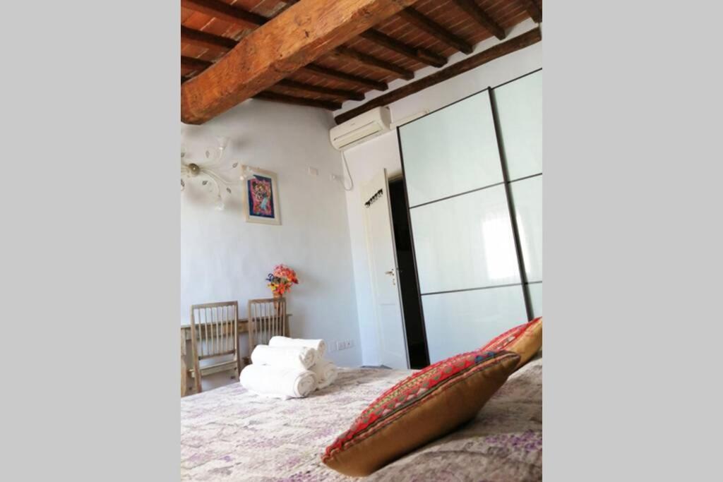 Santa Maria Novella Station Florentine Apartment Florencia Exterior foto